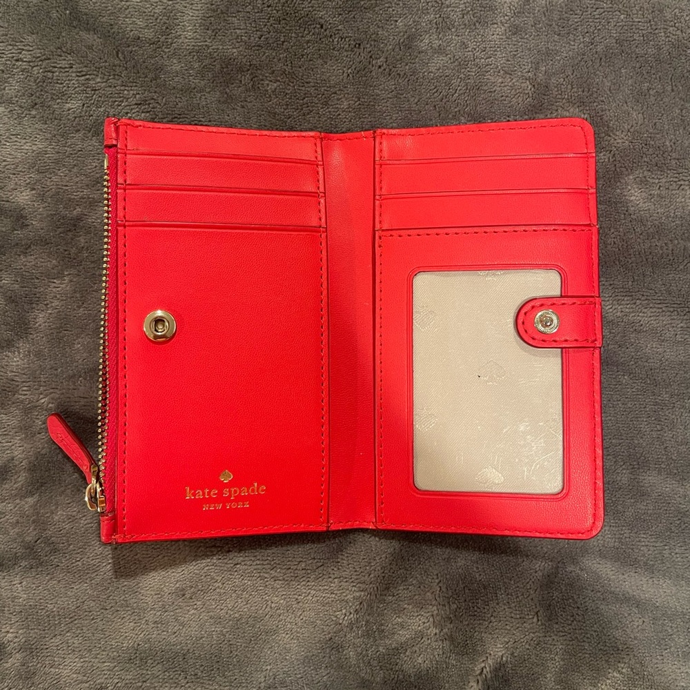 Kate Spade Wallet - Picture 5 of 5